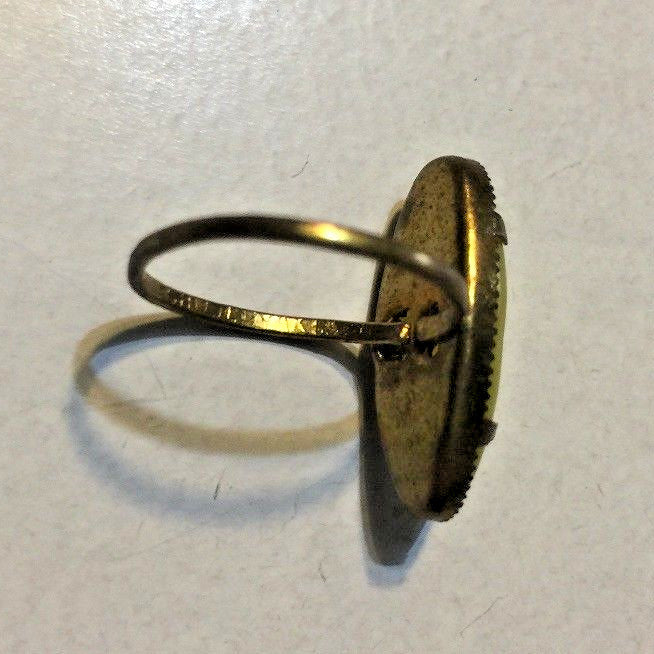 VINTAGE BRASS RING MADE IN CZECHOSLOVAKIA YELLOW OVAL 14.5MM
