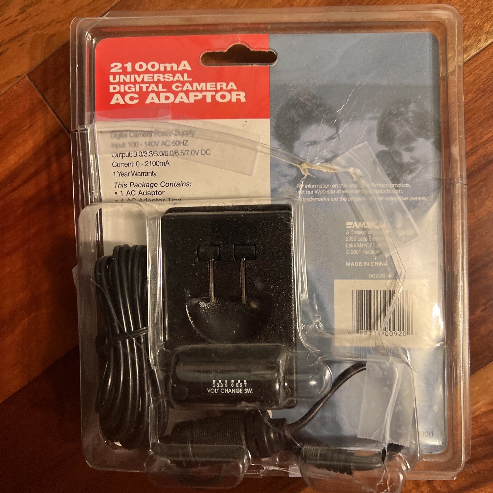 UNIVERSAL DIGITAL CAMERA AC ADAPTOR 2100mA  AMBICO MODEL D-0920 USED IN PACKAGE