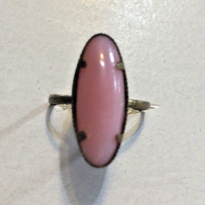 VINTAGE BRASS RING MADE IN CZECHOSLOVAKIA PINK OVAL 15MM