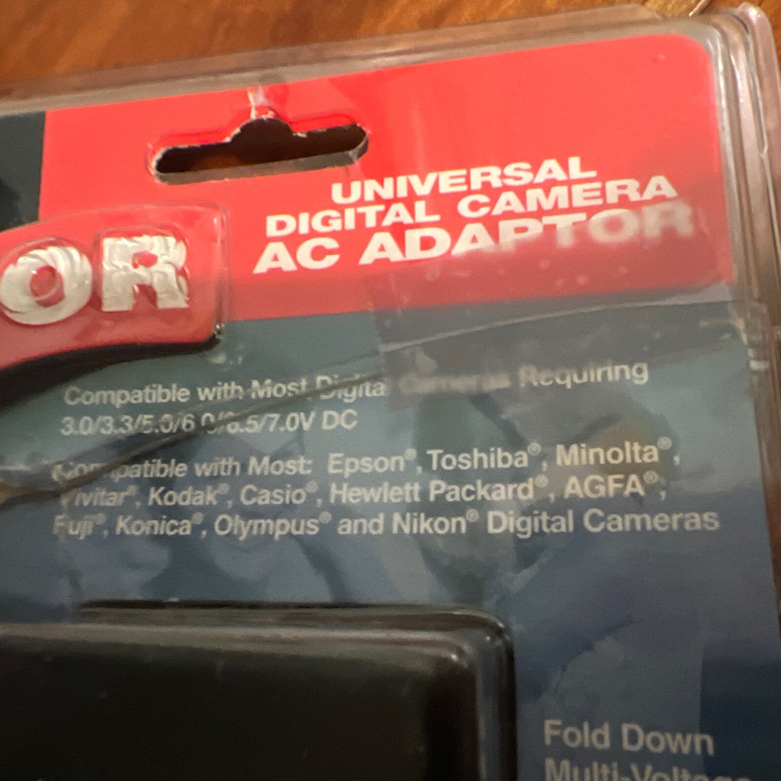 UNIVERSAL DIGITAL CAMERA AC ADAPTOR 2100mA  AMBICO MODEL D-0920 USED IN PACKAGE