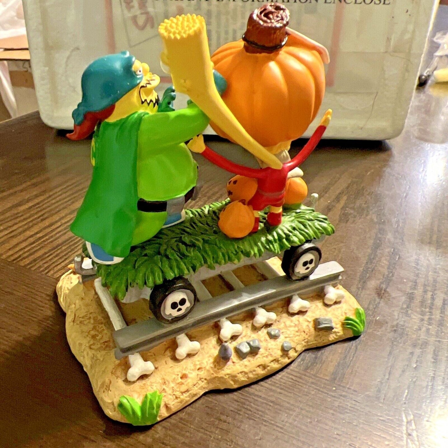 SIMPSONS HAMILTON STATUE SCULPTURE HALLOWEEN TRAIN OF TERROR TO THE RESCUE
