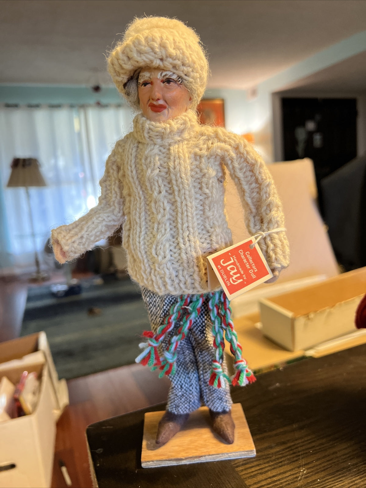 VINTAGE FOREIGN DOLL COLLECTION JAY AT DUBLIN OTHERS DOLLS OF THE WORLD SET OF 7