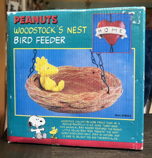 PEANUTS WOODSTOCK NEST BIRD FEEDER MINT and UNUSED IN ORIGINAL BOX