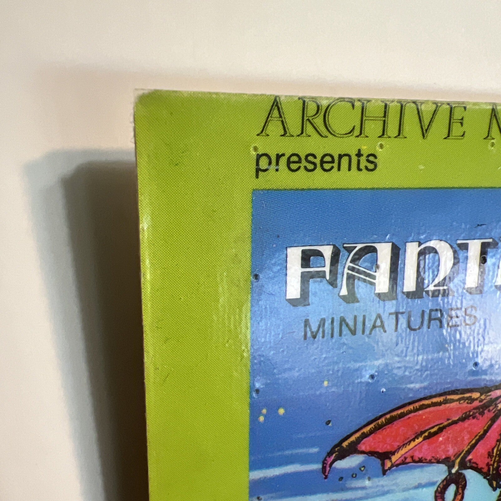 ARCHIVE MINIATURES FANTASY SERIES GRIFFIN #5018 SEALED ON ORIGINAL DISPLAY CARD