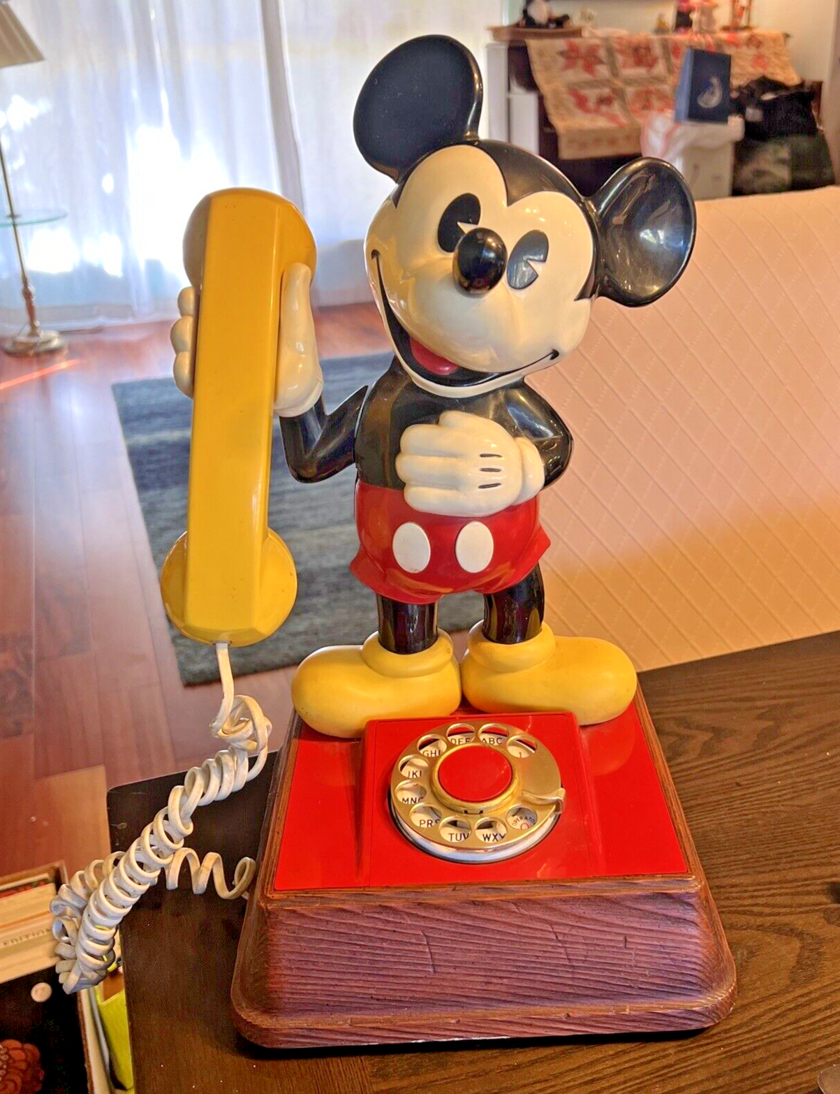 MICKEY MOUSE PHONE 1976 VINTAGE ROTARY NICE SHAPE!
