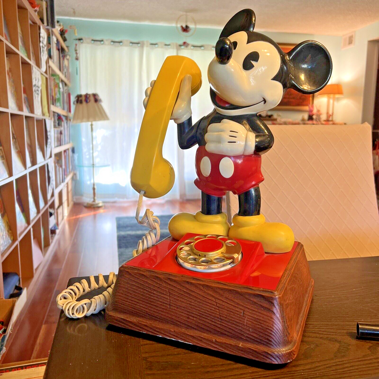 MICKEY MOUSE PHONE 1976 VINTAGE ROTARY NICE SHAPE!