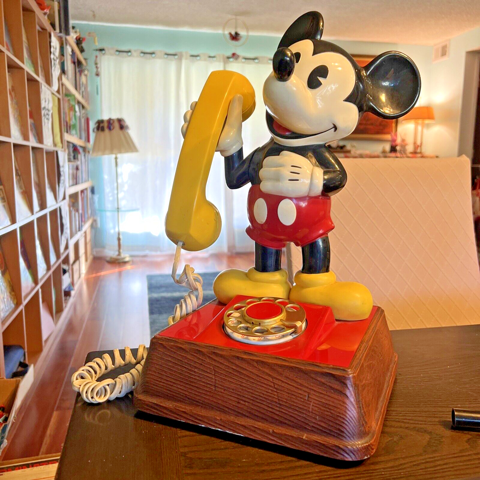 MICKEY MOUSE PHONE 1976 VINTAGE ROTARY NICE SHAPE!