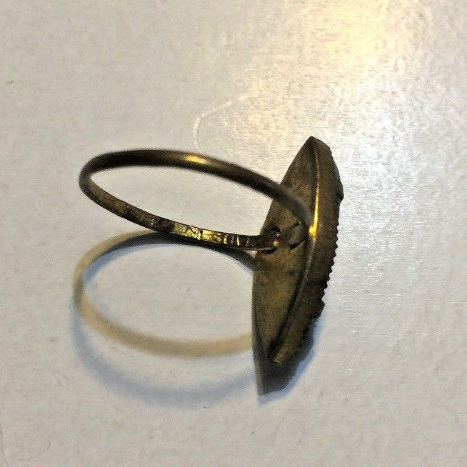 VINTAGE BRASS RING MADE IN CZECHOSLOVAKIA GEM-CUT LIGHT PURPLE 15MM