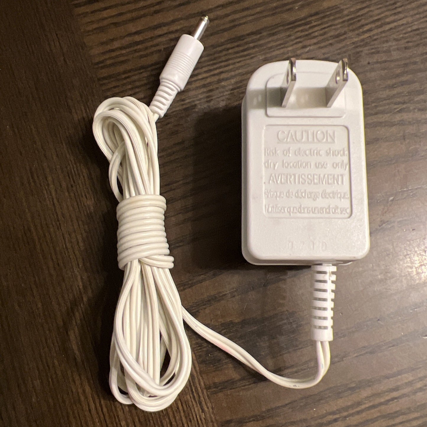 Munchkin Class 2 Power Supply Adaptor LG075010 - OUTPUT: 7.5V DC 100MA