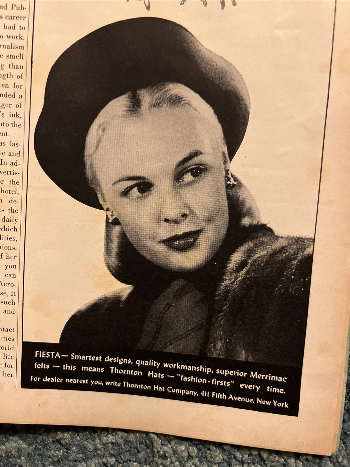 VINTAGE GLAMOUR MAGAZINE OCTOBER 1947 PRETTY GAY AD GOOD LOOKS AND LIVING