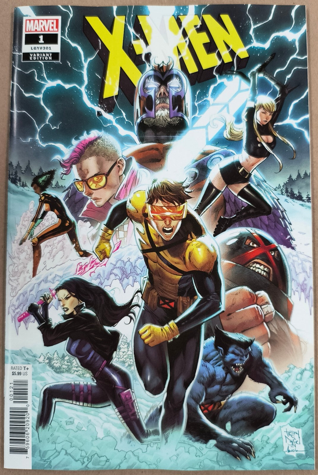 X-MEN #1 DANIEL VARIANT MCKAY STEGMAN NM 1ST PRINT MARVEL COMICS 2024