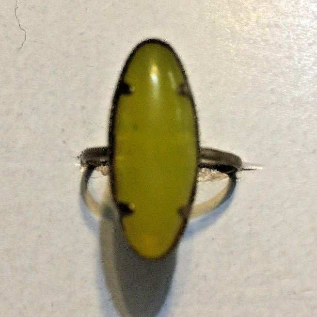 VINTAGE BRASS RING MADE IN CZECHOSLOVAKIA YELLOW OVAL 14.5MM